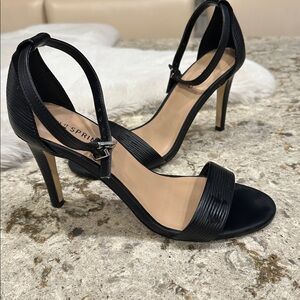 CAll it spring open toe heels